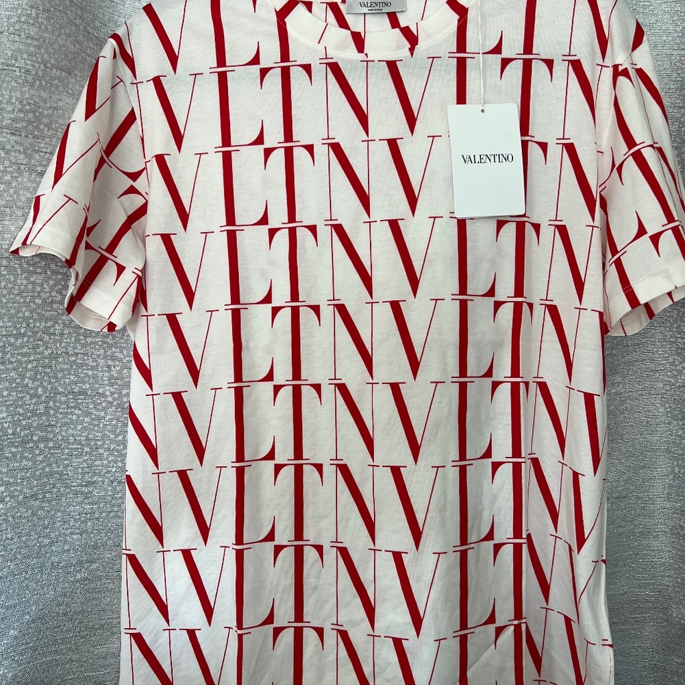 Authentic Valentino Men’s Tshirt